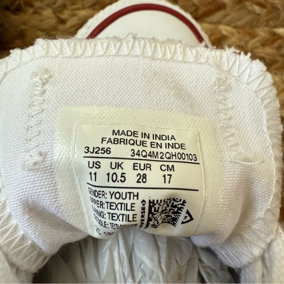 Converse All Star Little Kid Size 11 White Low Top Sneakers - Picture 7 of 8